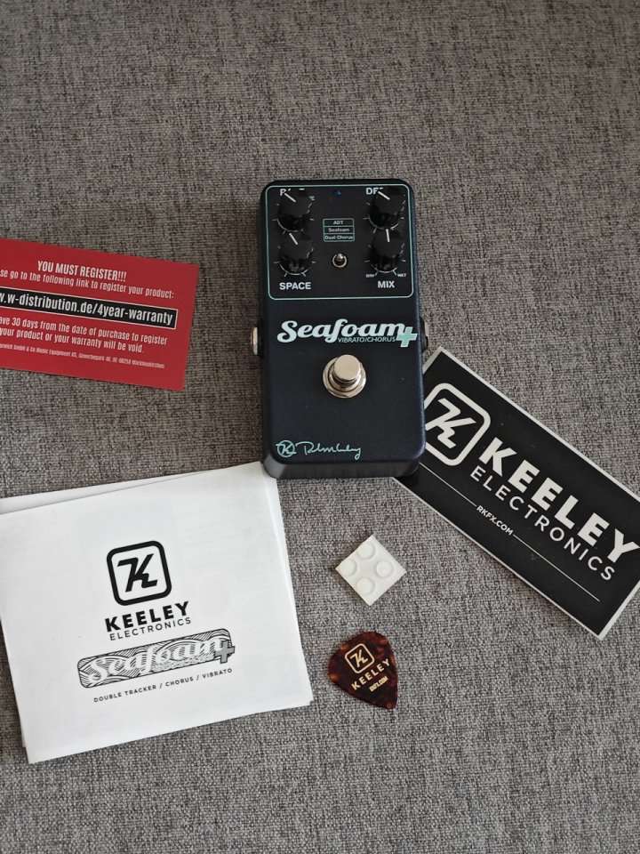 Keeley Seafom chorus plus de segunda mano · Foto 1 de 7 · Girona · 120 €