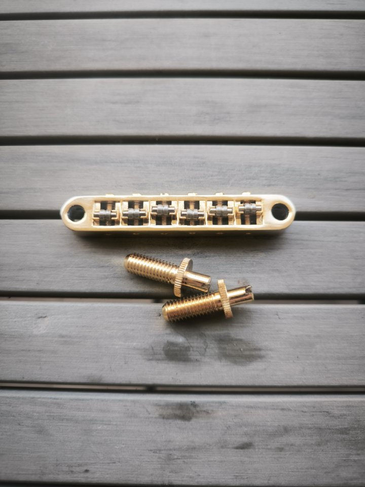 TonePros TPFR G Tune-O-Matic Roller ¡Envío incluido de segunda mano · Foto 1 de 3 · Murcia · 49 €