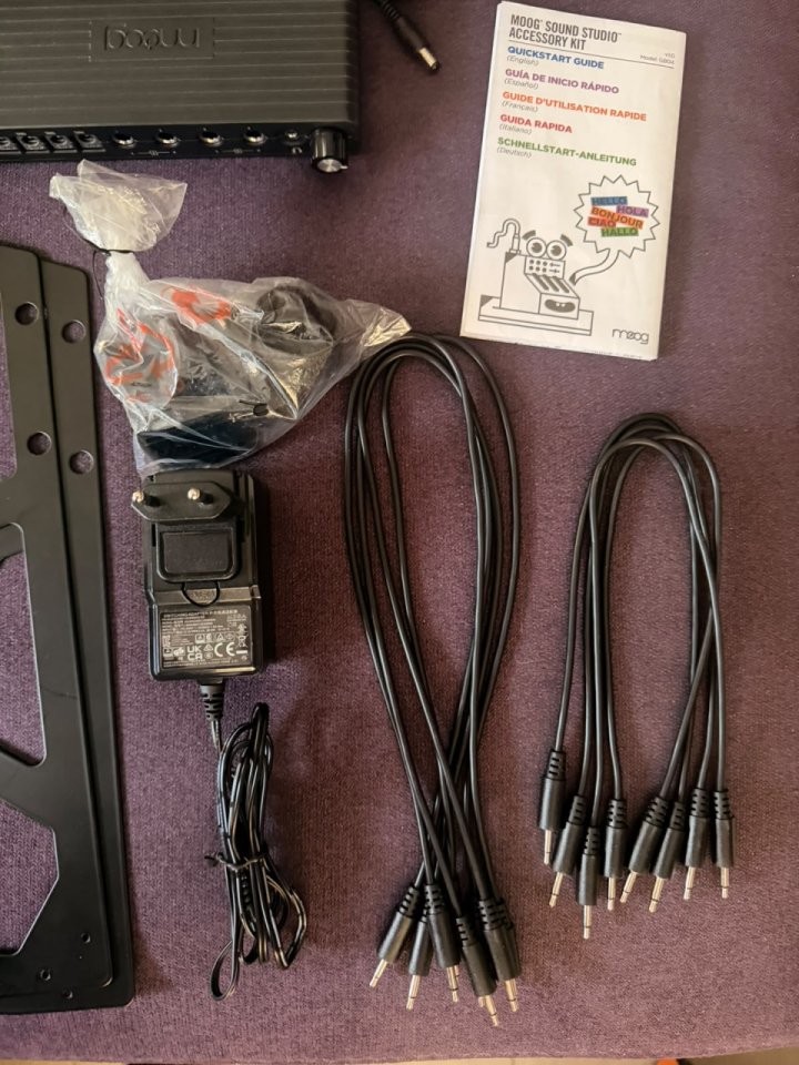 Moog Sound Studio Accessory Kit completo de segunda mano · Foto 5 de 9 · Girona · 129 €