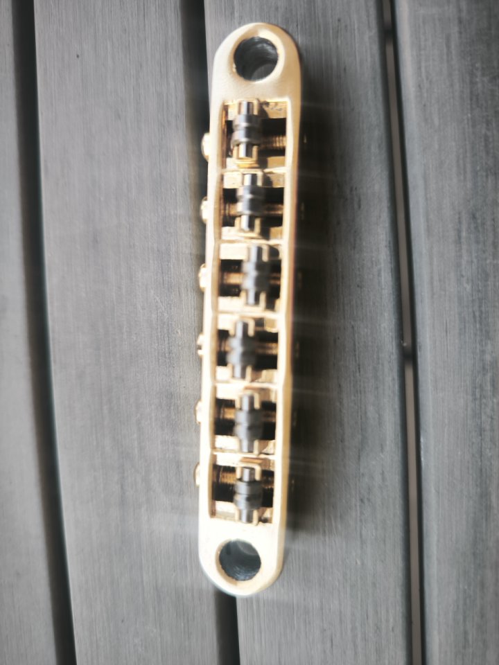 TonePros TPFR G Tune-O-Matic Roller ¡Envío incluido de segunda mano · Foto 3 de 3 · Murcia · 49 €