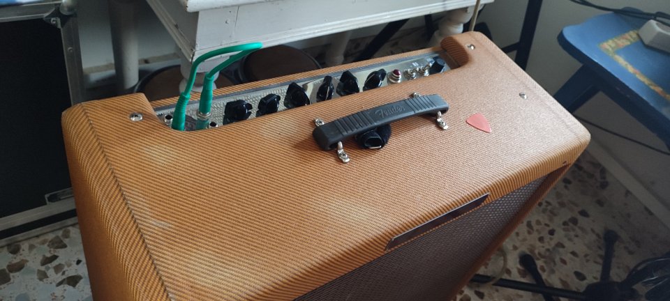 FENDER BASSMAN