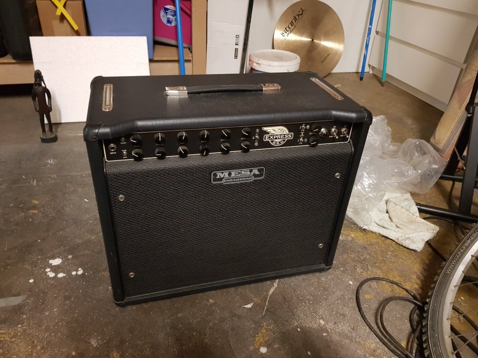 Mesa Boogie 5:50 Express de segunda mano · Foto 1 de 3 · Bizkaia · 1000 €