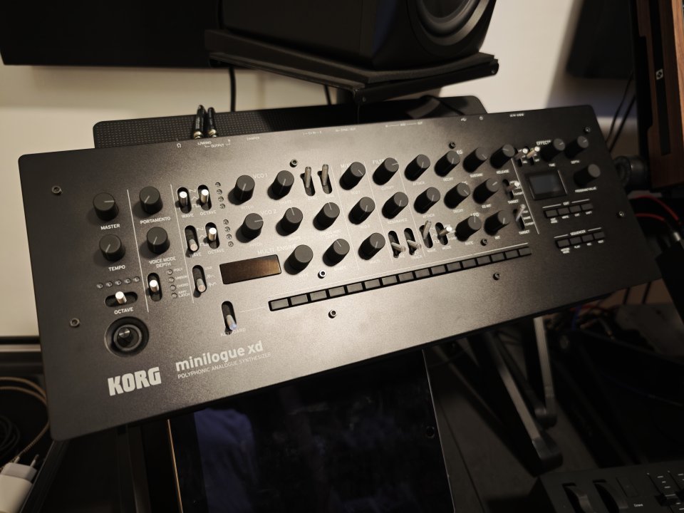 Korg Minilogue XD con extras de segunda mano · Foto 1 de 7 · Granada · 425 €