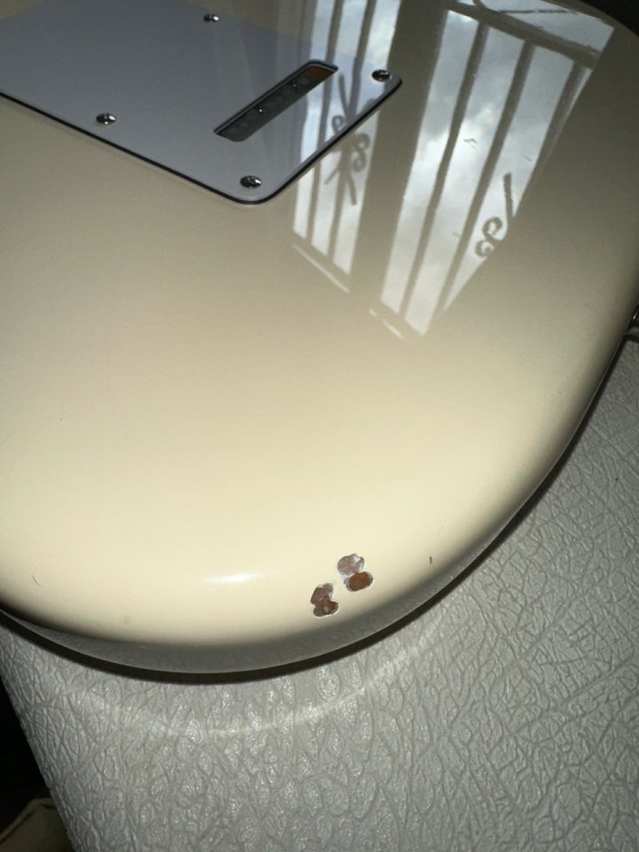 Fender Stratocaster Standard Mex de segunda mano · Foto 6 de 6 · Almería · 600 €