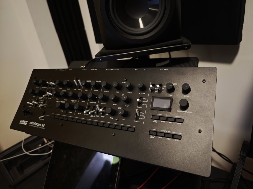 Korg Minilogue XD con extras de segunda mano · Foto 2 de 7 · Granada · 425 €