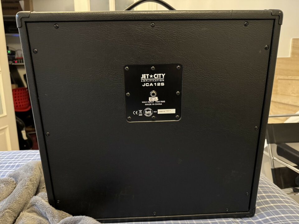MÁS REBAJADO!!!  1 x 12 Jet City con Celestion G12 EVH