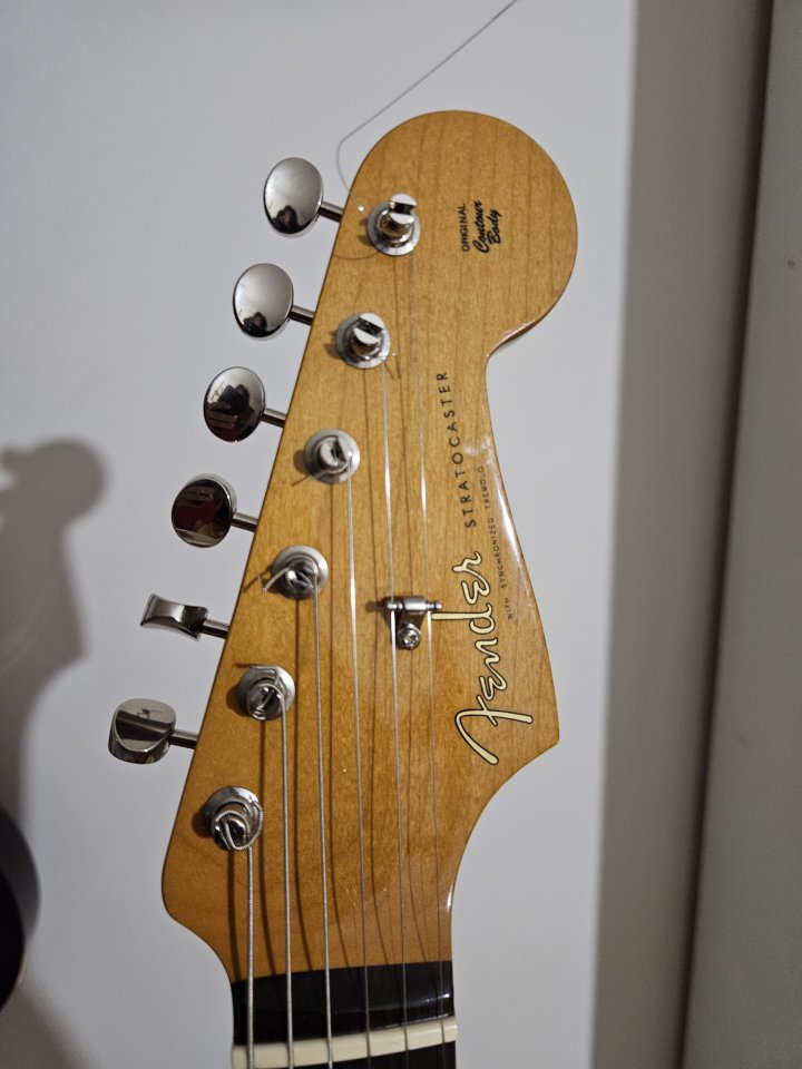 CHOLLO Fender Vintera ii 60s strat vegatrem ultra y dimarzio de segunda mano · Foto 4 de 8 · La Rioja · 600 €