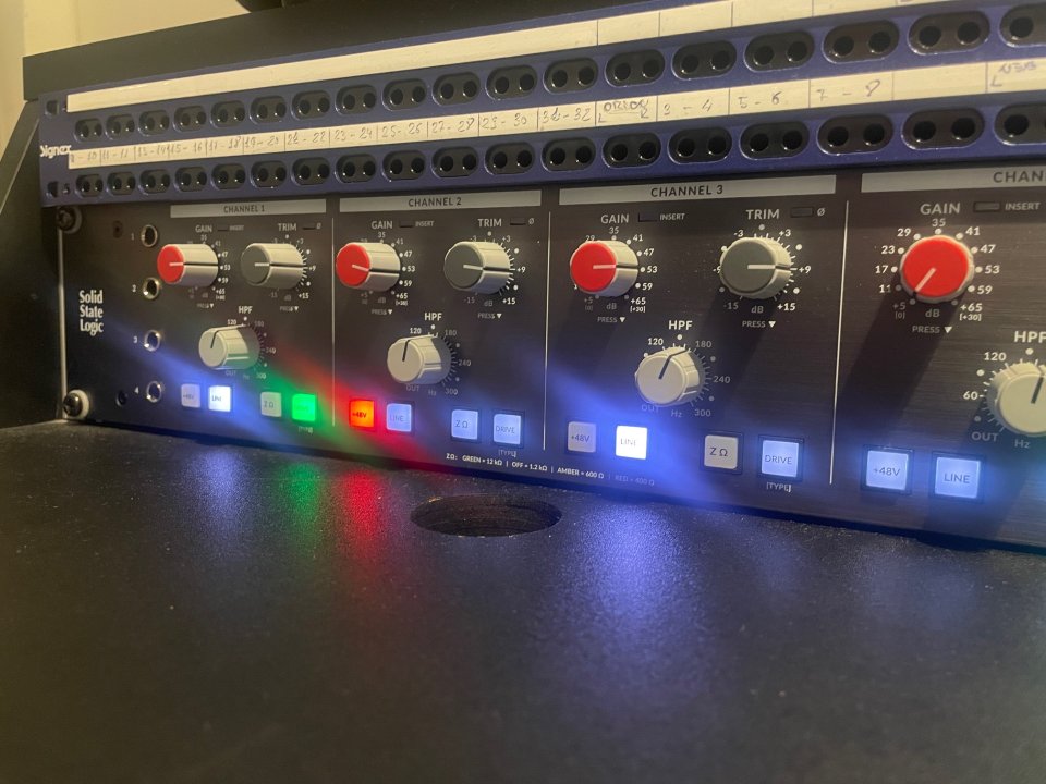 Ssl Pure Drive Quad Preamplificador de segunda mano · Foto 2 de 8 · Madrid · 760 €