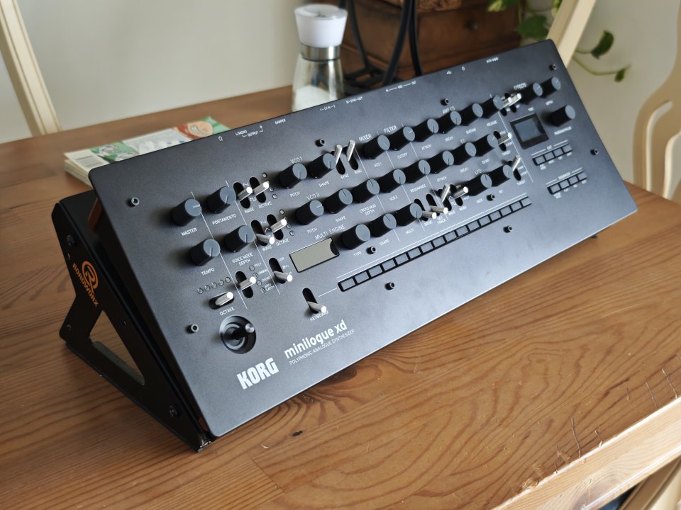 Korg Minilogue XD con extras de segunda mano · Foto 6 de 7 · Granada · 425 €