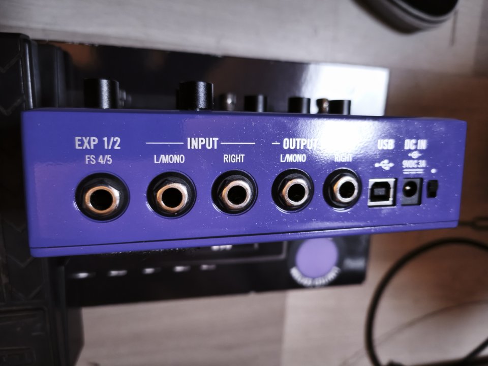 HX Stomp Purple + Expression pedal