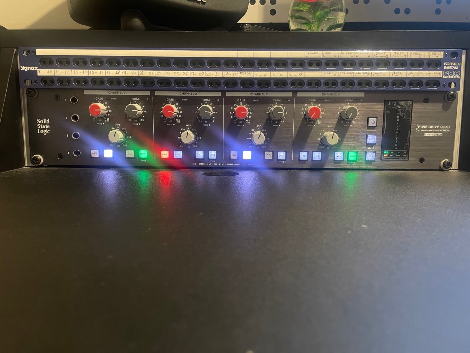 Ssl Pure Drive Quad Preamplificador de segunda mano · Foto 4 de 8 · Madrid · 760 €
