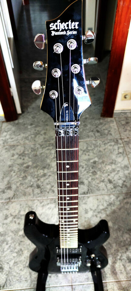 Guitarra eléctrica Schecter Omen 6 FR-BLK