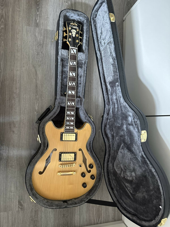 Guitarra D'Angelico Deluxe Mini DC - Satin Honey