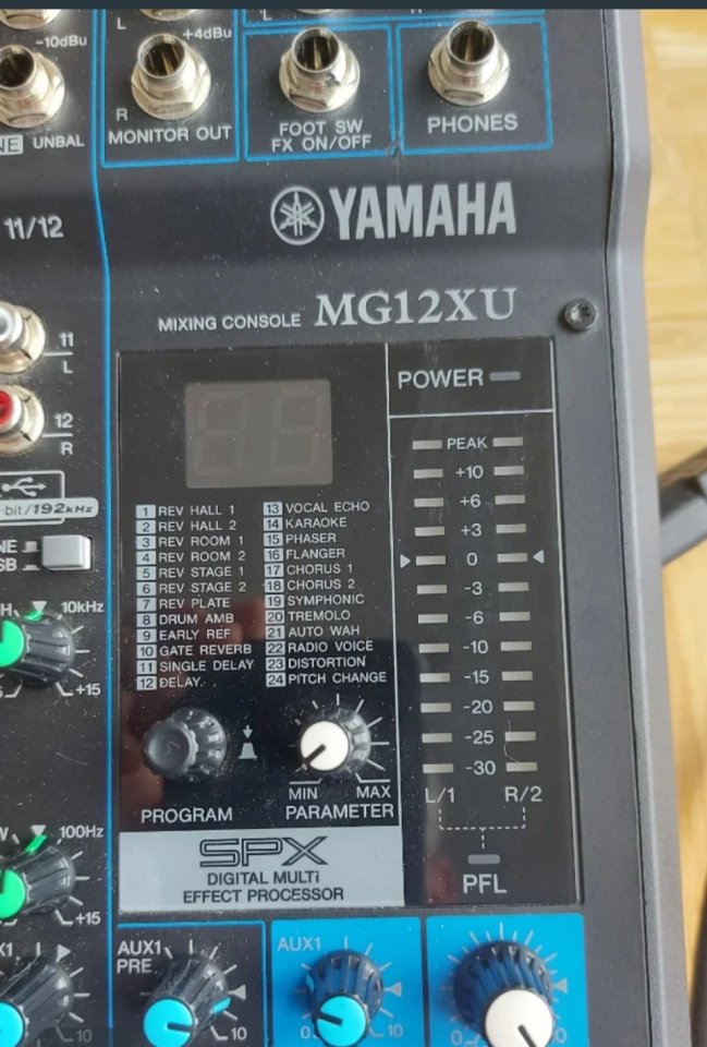 Mixer Yamaha MG12XU de segunda mano · Foto 2 de 4 · Gipuzkoa · 220 €