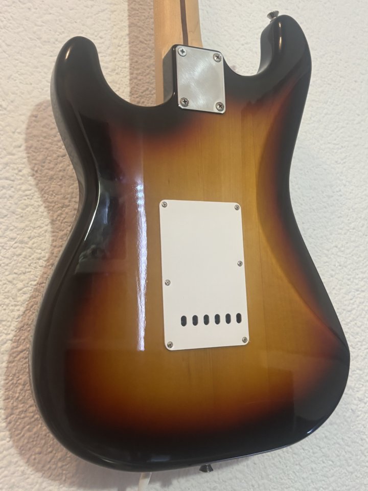Fender Stratocaster Japan 2010 de segunda mano · Foto 4 de 6 · Barcelona · 896 €