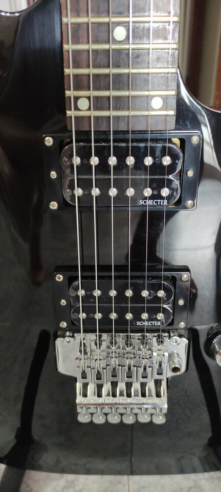 Guitarra eléctrica Schecter Omen 6 FR-BLK