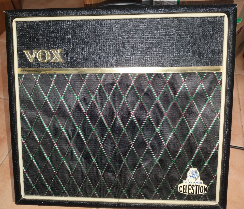 Amplificador Vox Cambridge 15 V9159 de 1999