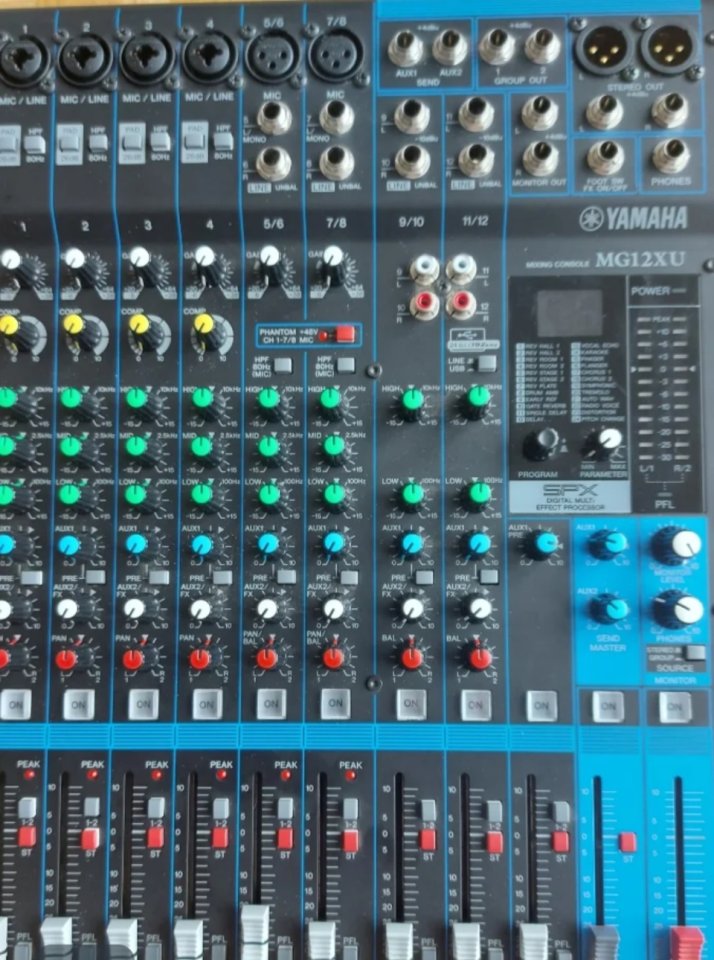 Mixer Yamaha MG12XU de segunda mano · Foto 3 de 4 · Gipuzkoa · 220 €