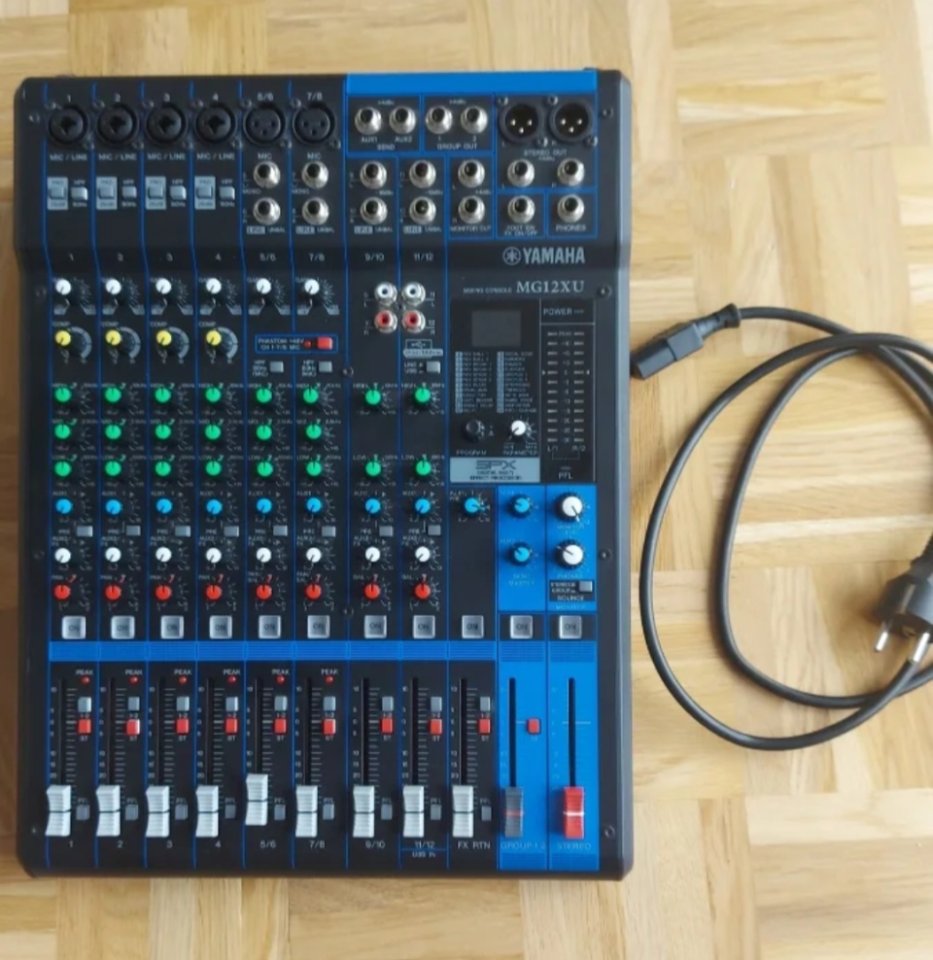 Mixer Yamaha MG12XU de segunda mano · Foto 4 de 4 · Gipuzkoa · 220 €