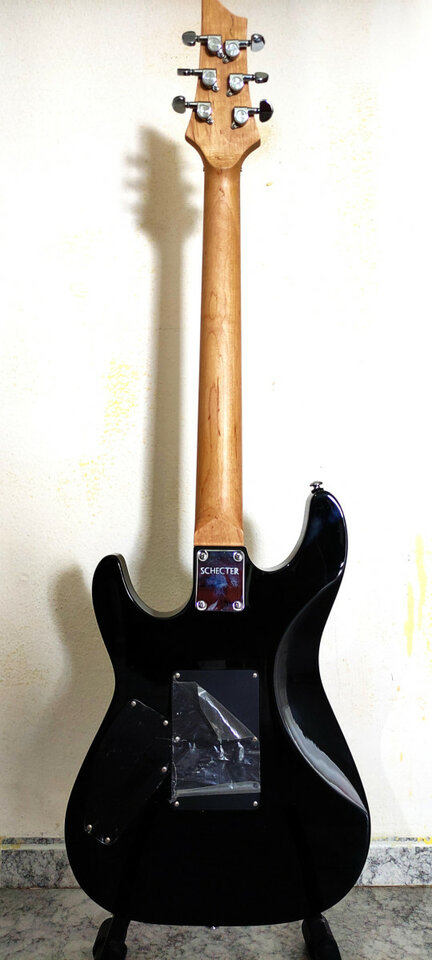 Guitarra eléctrica Schecter Omen 6 FR-BLK