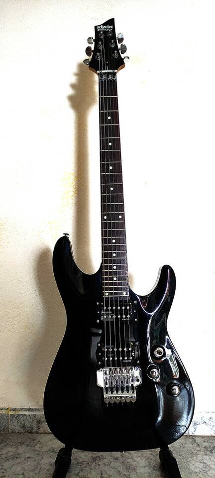 Guitarra eléctrica Schecter Omen 6 FR-BLK