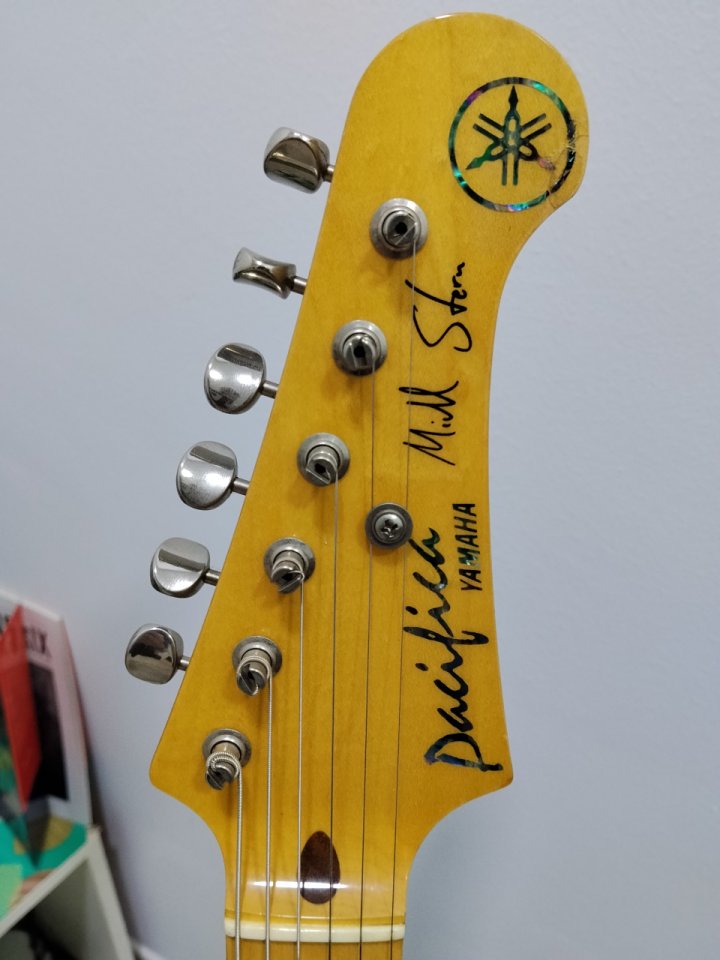 Yamaha Pacifica 1511 Mike Stern