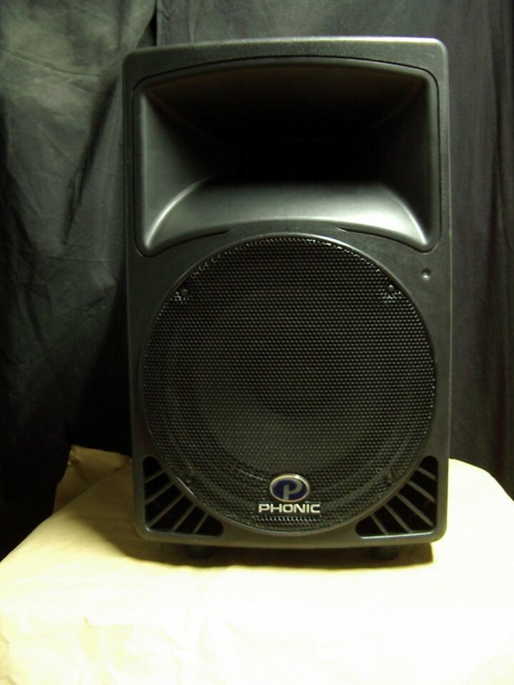 Monitor-cuña Phonic PA450 con funda y trípode