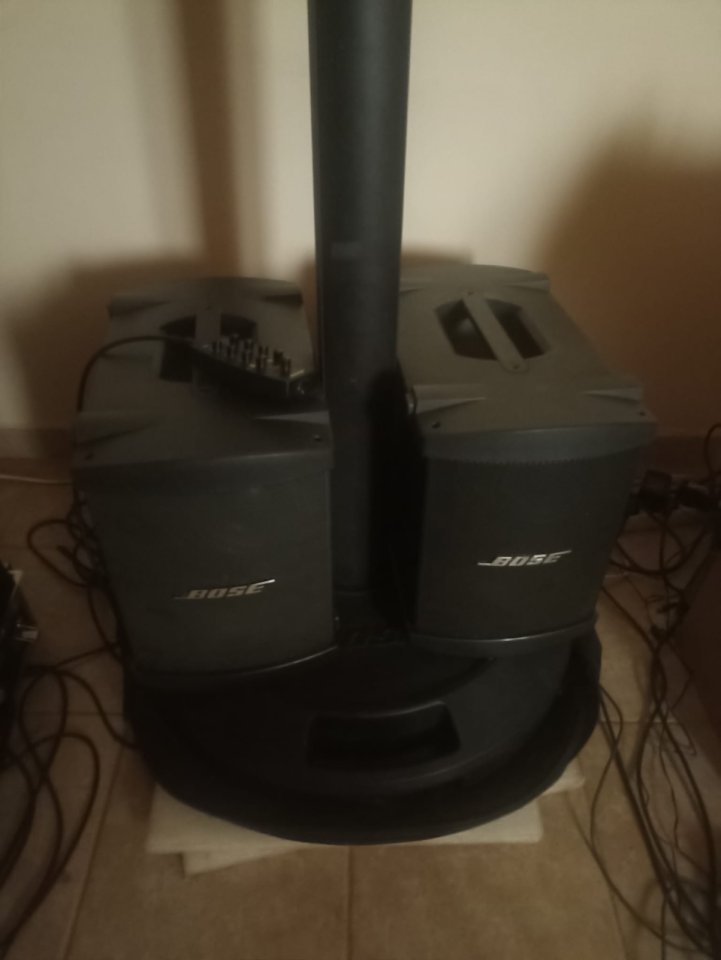 Bose L1 Classic Model 1 + 2 B1 (módulos de bajo) de segunda mano · Foto 4 de 10 · Alicante · 2100 €