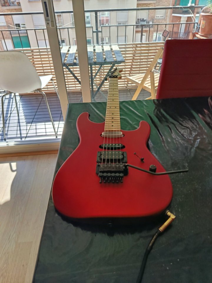 Charvel usa select san dimas hss de segunda mano · Barcelona · 2100 €