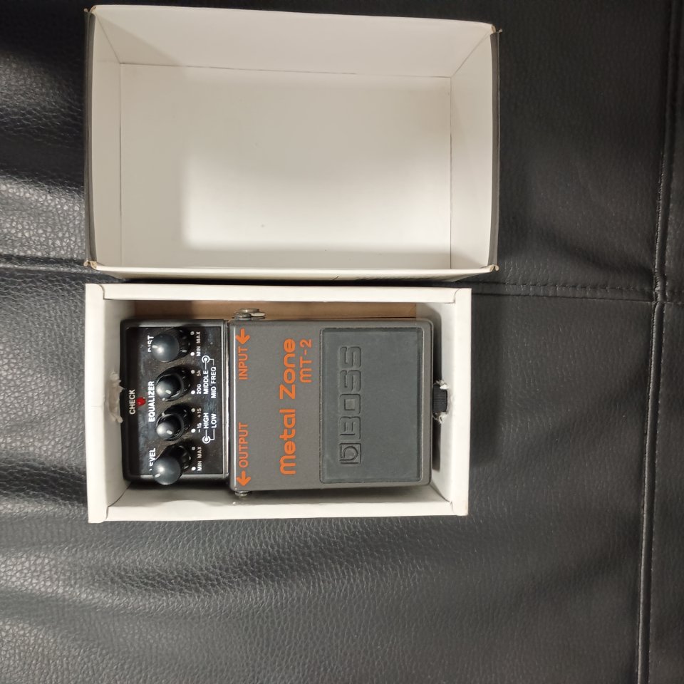 Pedal Boss MT 2 (v1) Metal Zone de segunda mano · Foto 1 de 3 · Málaga · 60 €