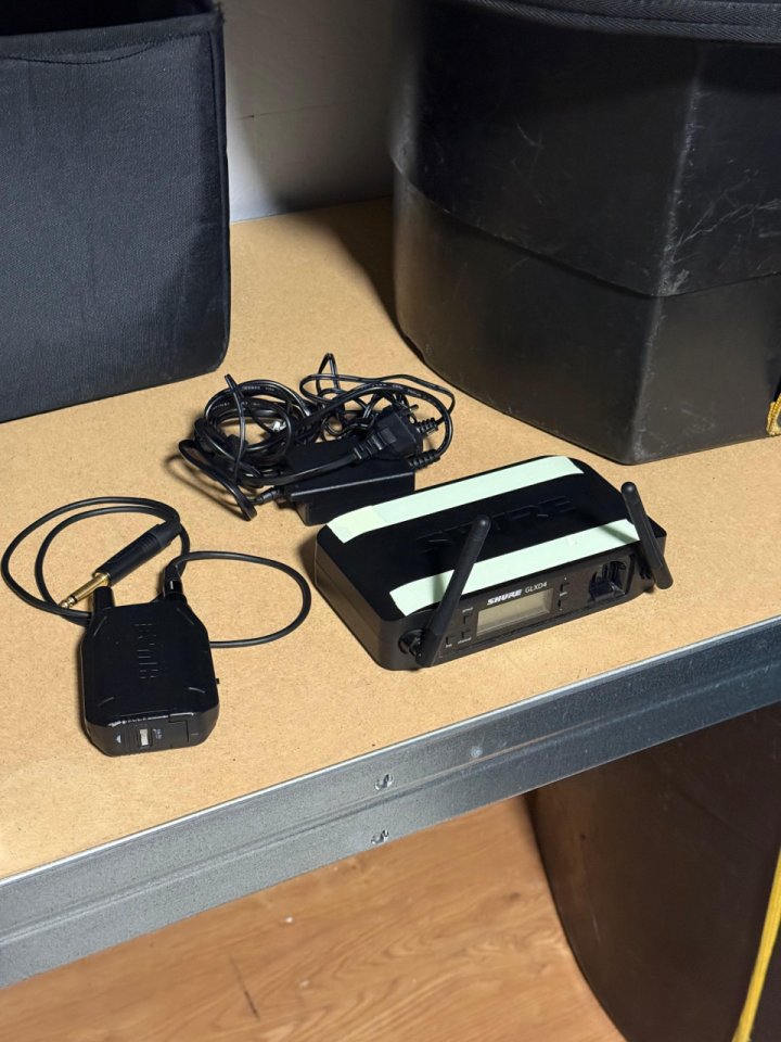 Precio final! Shure GLXD14 PRO Wireless Guitar System inalámbrico profesional de segunda mano · Foto 1 de 10 · Navarra · 275 €