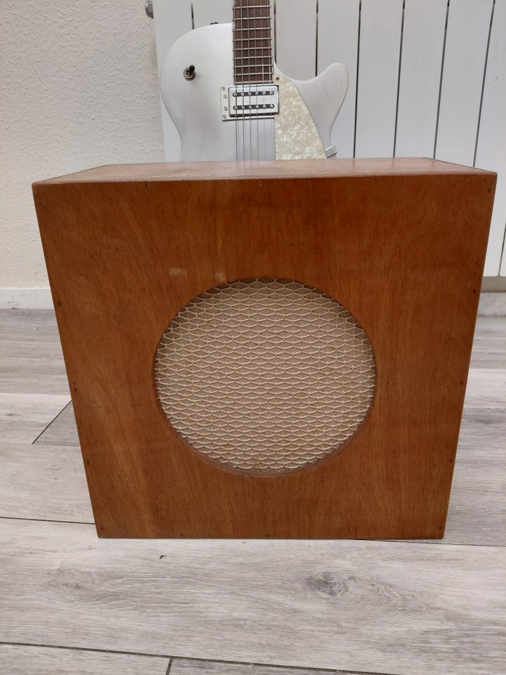 Pantalla altavoz alnico años 50 de segunda mano · Foto 10 de 10 · Córdoba · 100 €