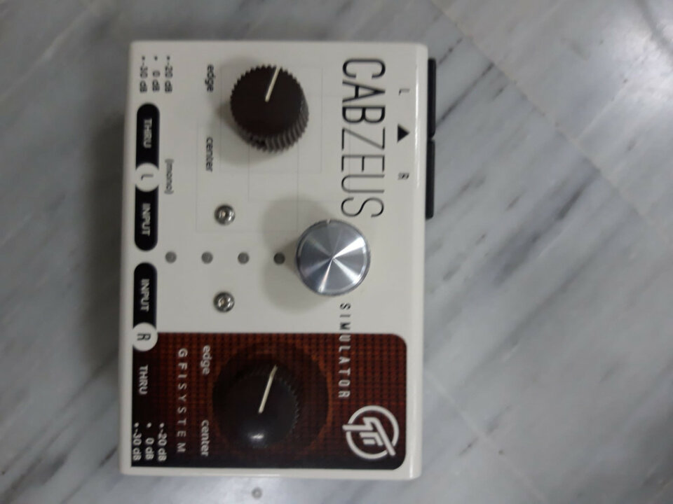 Pedales, conmutadores... FENDER, EH, ENGL, LEHLE, MORLEY...