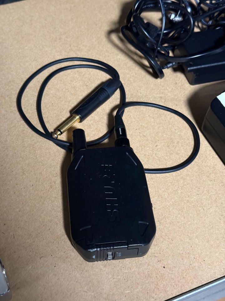 Precio final! Shure GLXD14 PRO Wireless Guitar System inalámbrico profesional de segunda mano · Foto 10 de 10 · Navarra · 275 €