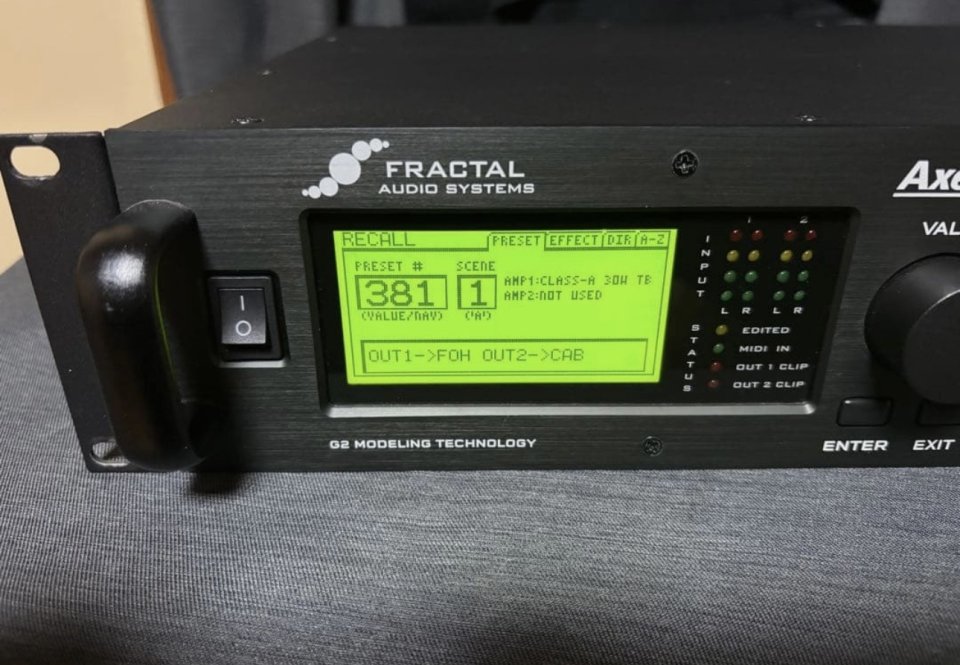 Fractal Axe Fx 2 de segunda mano · Foto 2 de 5 · Valencia · 600 €