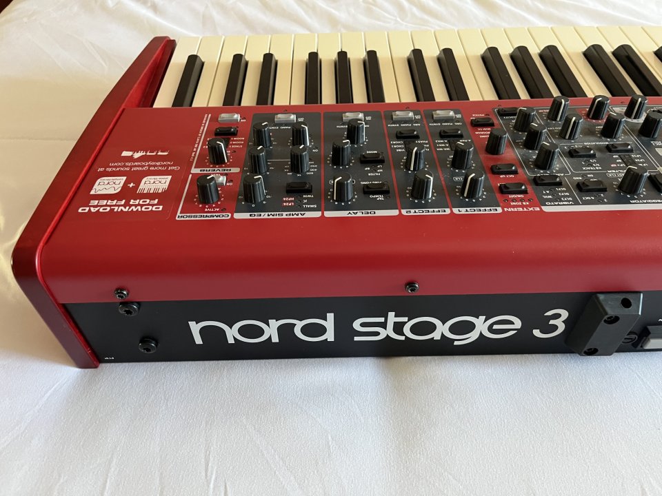 Clavia Nord Stage Hammer Action 3 76 teclas