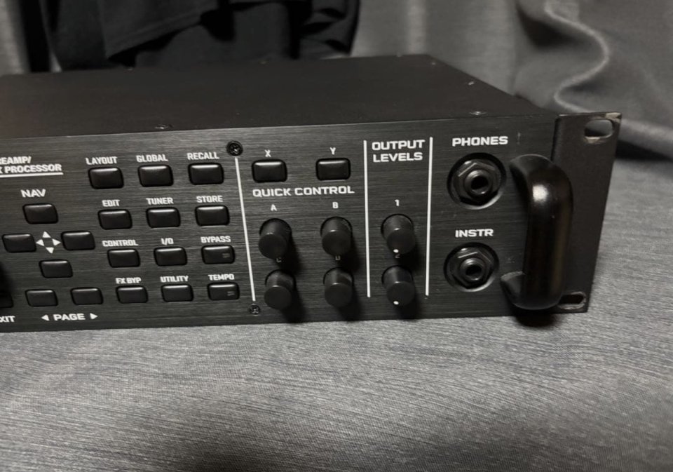 Fractal Axe Fx 2 de segunda mano · Foto 3 de 5 · Valencia · 600 €