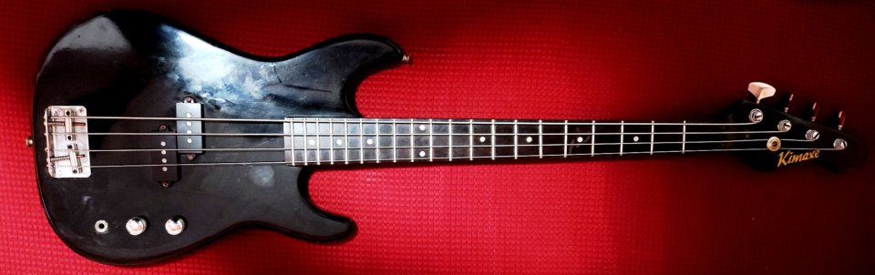 Bajo escala corta Kimaxe