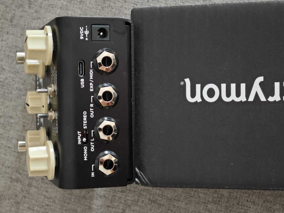 Strymon Flint v2 de segunda mano · Foto 4 de 7 · Girona · 300 €