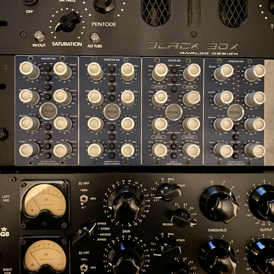 Cadena analógica serie 500 Elysia + chasis Wes Audio Supercarrier