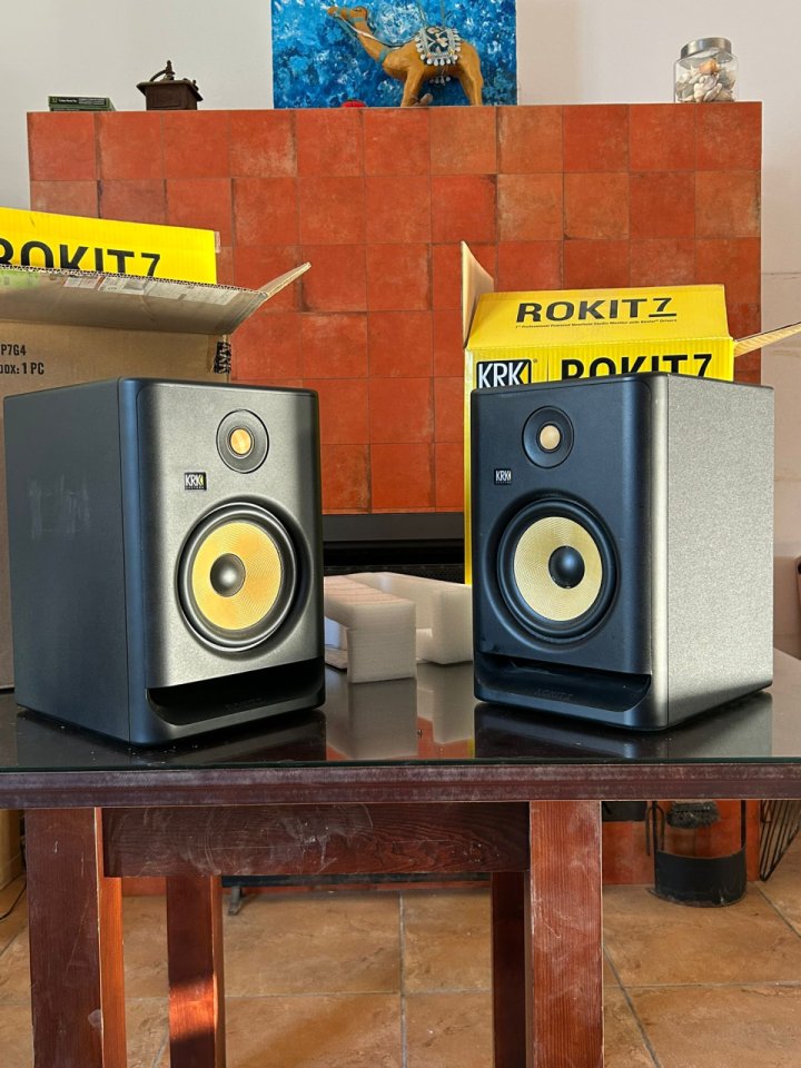 KRK Rokit 7 G4 de segunda mano · Foto 1 de 7 · Huelva · 320 €