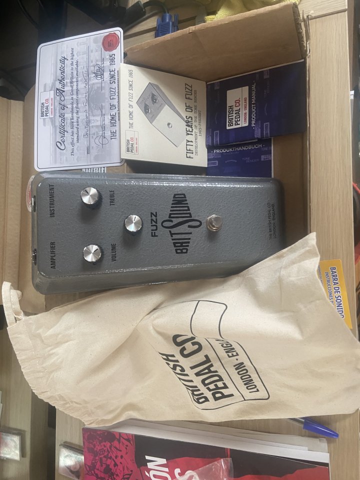 Pedal Fuzz MK II BritSound de segunda mano · Foto 3 de 6 · Valencia · 275 €