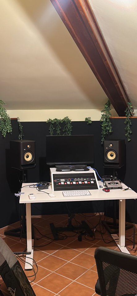 KRK Rokit 7 G4 de segunda mano · Foto 2 de 7 · Huelva · 320 €