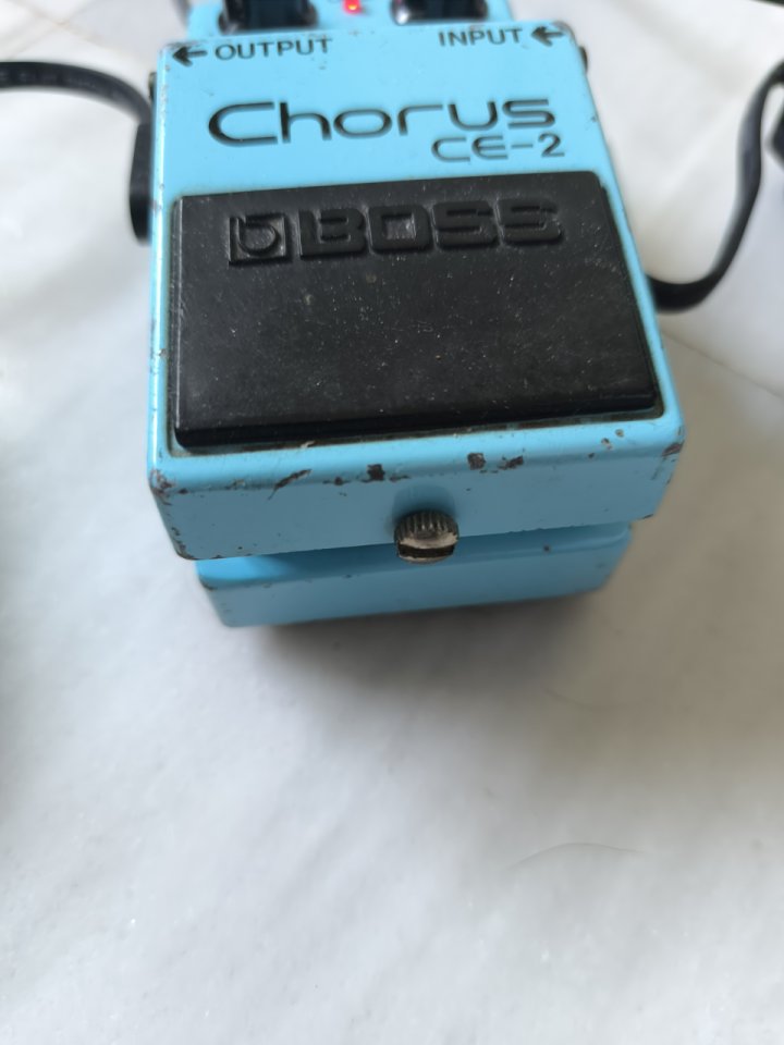Boss CE-2 chorus (1981 Japan) de segunda mano · Foto 2 de 6 · Sevilla · 300 €