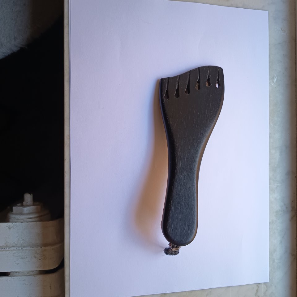 Cordal de ebano de segunda mano · Foto 1 de 2 · Salamanca · 45 €