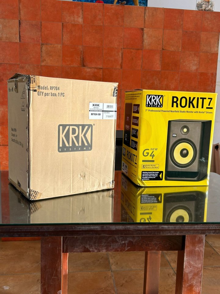KRK Rokit 7 G4 de segunda mano · Foto 3 de 7 · Huelva · 320 €