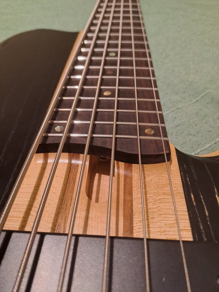 Ibanez BTB866SC