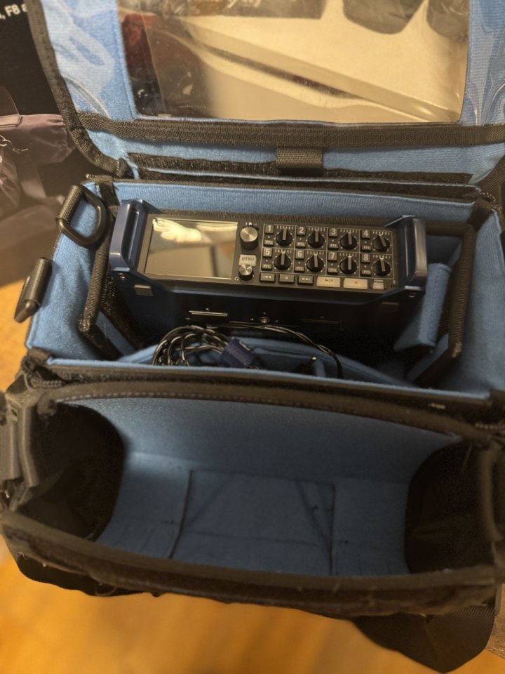 Grabadora ZOOM f8n de segunda mano · Foto 5 de 6 · Madrid · 650 €