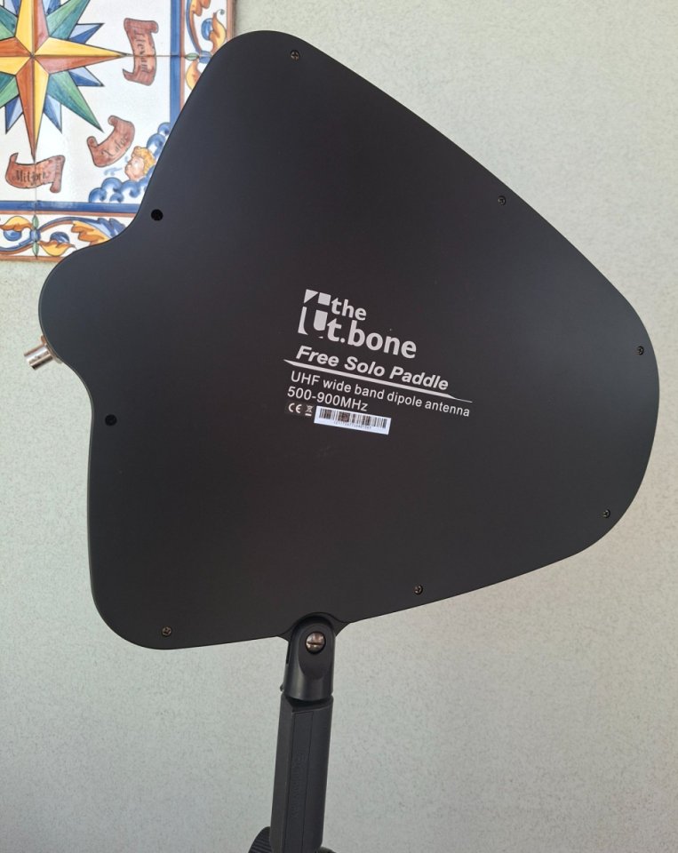 Amplificador antena t.bone de segunda mano · Foto 3 de 5 · Barcelona · 350 €