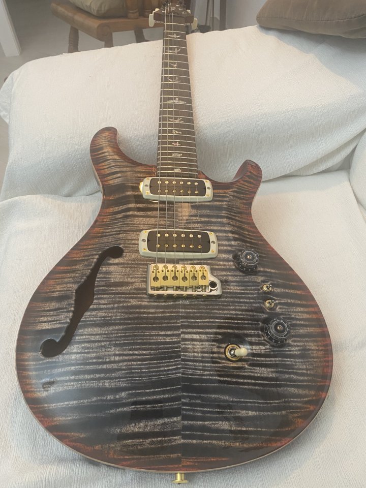 Nueva PRS 24Custom 40Anniversary Semi-Hollow